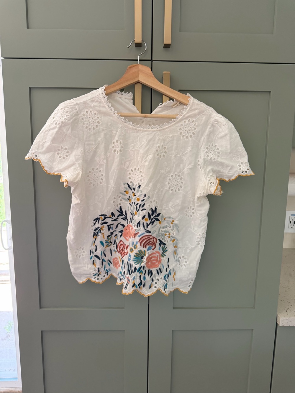 Anthropologie orange creek White Eyelet Embroidered Floral Blouse